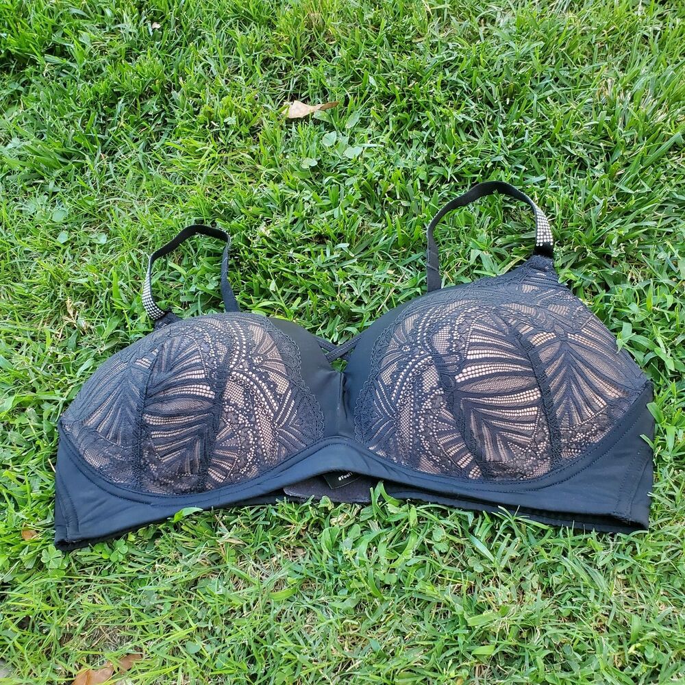 Torrid Black Lace Bra Size 42D